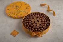 Assorted chocolate-Round Bird yellow box large