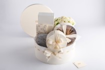 WHITE PACKAGE WITH FLOWERS - LARGE 1