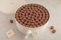 Alf mabrouk chocolate white box