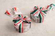 4 boxes National day wrapped giveaway- N8-9