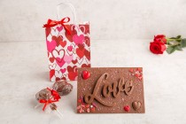 square chocolate love bar and lollipop-2
