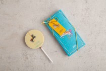 10 pieces-carousel chocolate lollipop Blue with customized name
