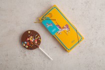10 pieces-carousel chocolate lollipop yellow-S